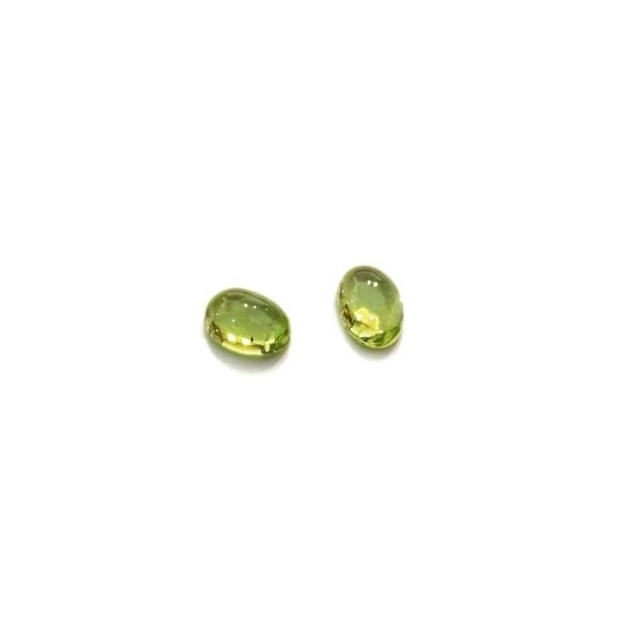 Gem Diamond Centre | Peridot Cut Cabocon 0.95 Carat 5.00 X 7.00 Mm