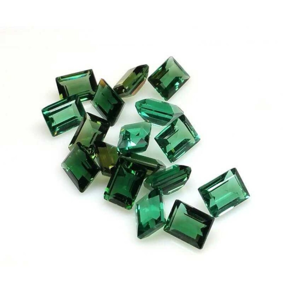 Gem Diamond Centre | Emerald Cut Green Topaz 1.50 Carats 8.00 X 6.00 Mm