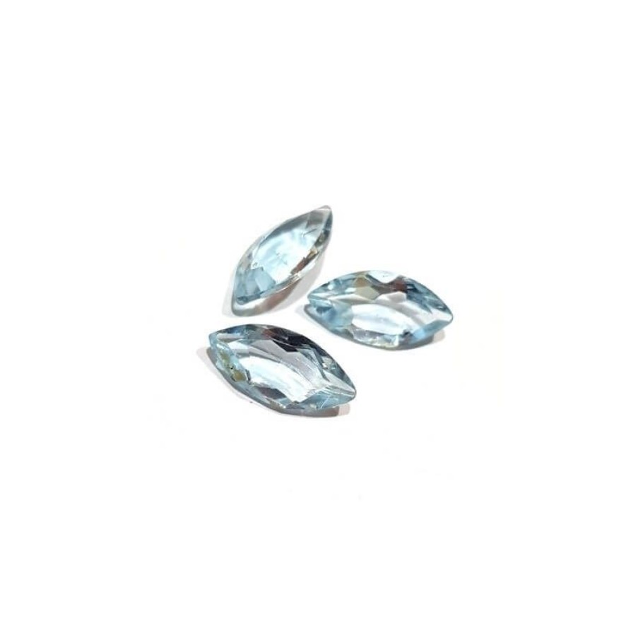 Gem Diamond Centre | Blue Topaz Navette 3.35 Carats 15.00 X 7.02 Mm